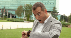 Il Ritardo sul luogo di lavoro può comportare il licenziamento