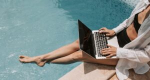 Smart Working d’Estate: opportunità da cogliere o confine da presidiare?