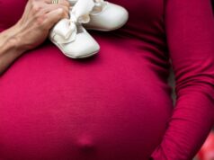 “IL CASO di ADA” La violenza ha molte forme. Quando la maternità diventa penalizzazione, i diritti arretrano.